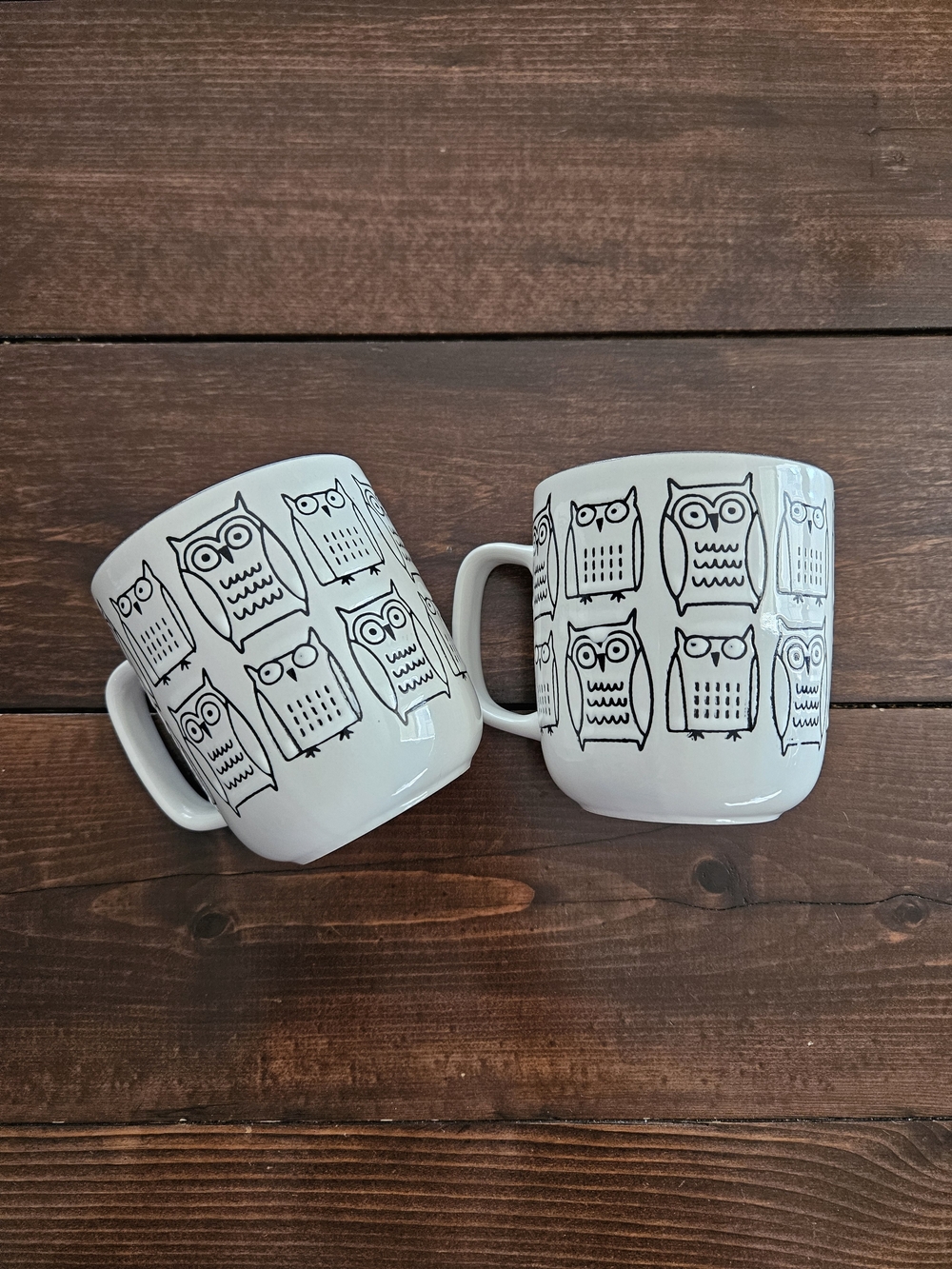 Set of Two Pre-Owned Black & White Owl Mugs Coffee Tea Cups Great Condition